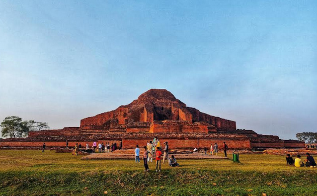 পুরানো ঐতিহ্য পাহাড়পুর বৌদ্ধবিহার