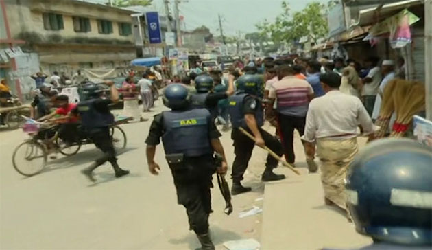 চারঘাটে চেয়ারম্যান প্রার্থীর সমর্থকদের মধ্যে সংঘর্ষ