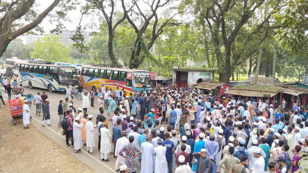 ইবিতে ভিসি নিয়োগের দাবিতে মহাসড়ক অবরোধ