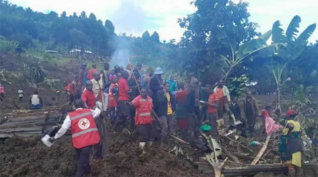 উগান্ডায় ভূমিধস: ১৫ ম’রদেহ উদ্ধার, বহু হতাহতের আশ’ঙ্কা