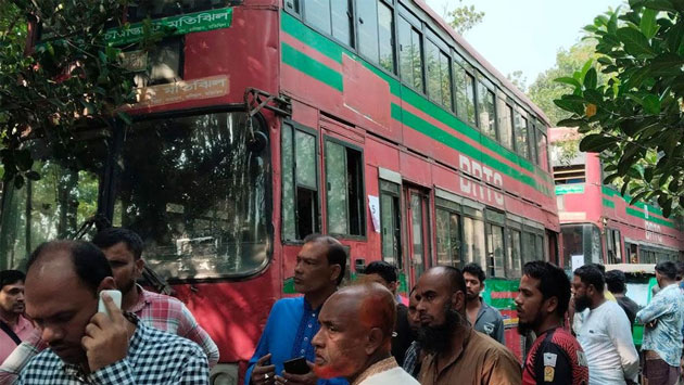 পিকনিকের বাসে বিদ্যুৎস্পৃ’ষ্ট হয়ে ৩ শিক্ষার্থীর মৃ’ত্যু